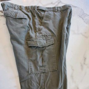 Croft & Barrow Cargo Pants size 42 x 30